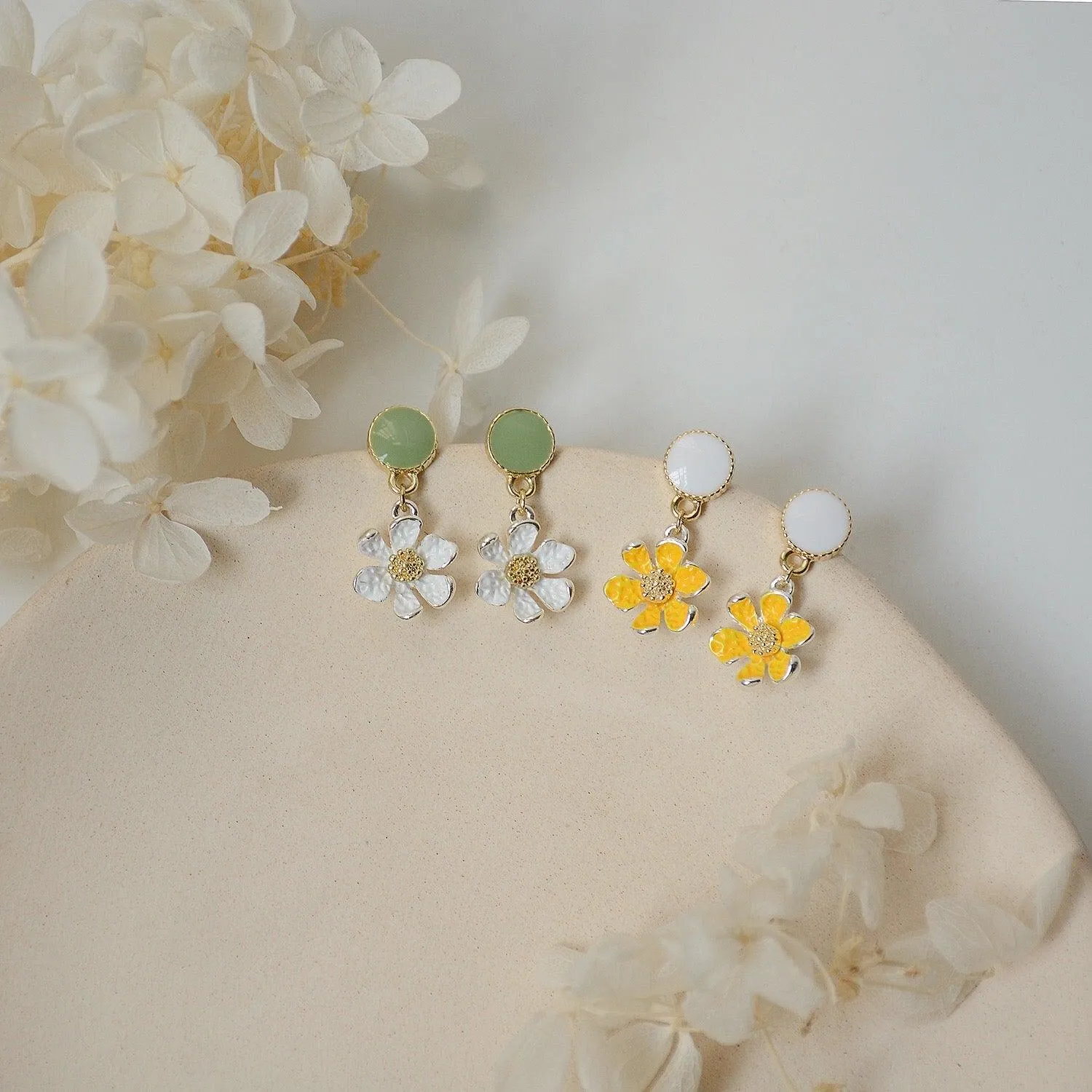 [Clearance] Flower Earrings