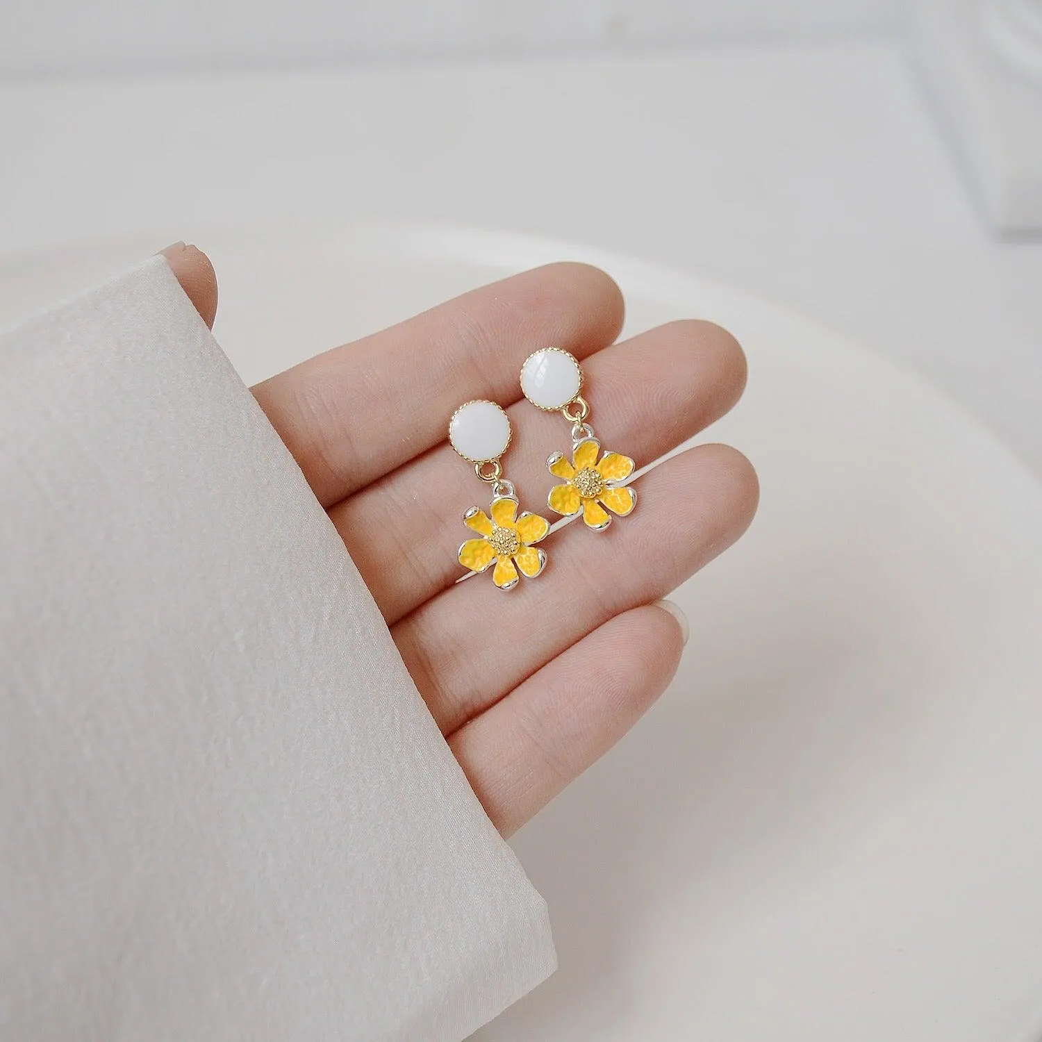 [Clearance] Flower Earrings