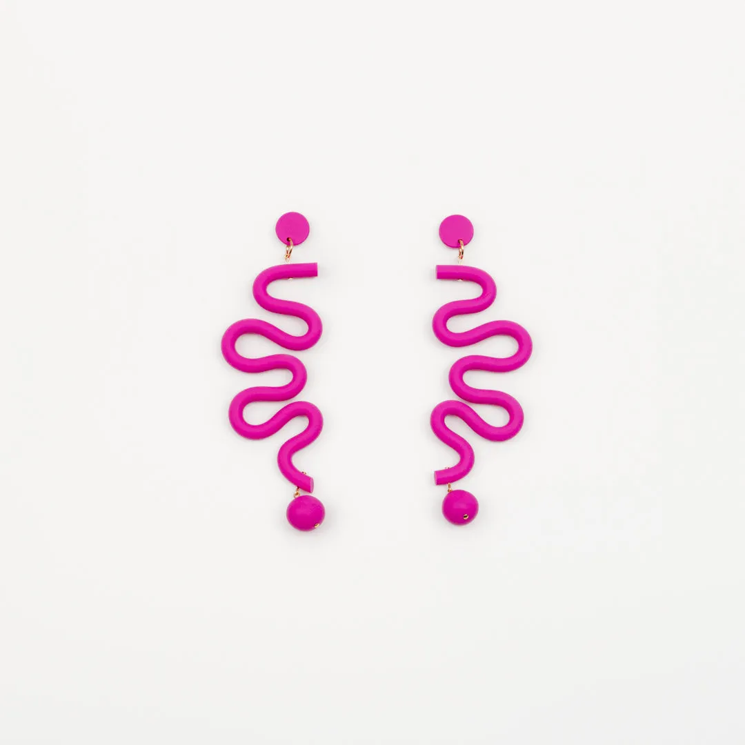 Squiggle earrings, pink